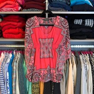 I.N.C. coral/black/white print elastic waistband vneck stud detail tunic size 2